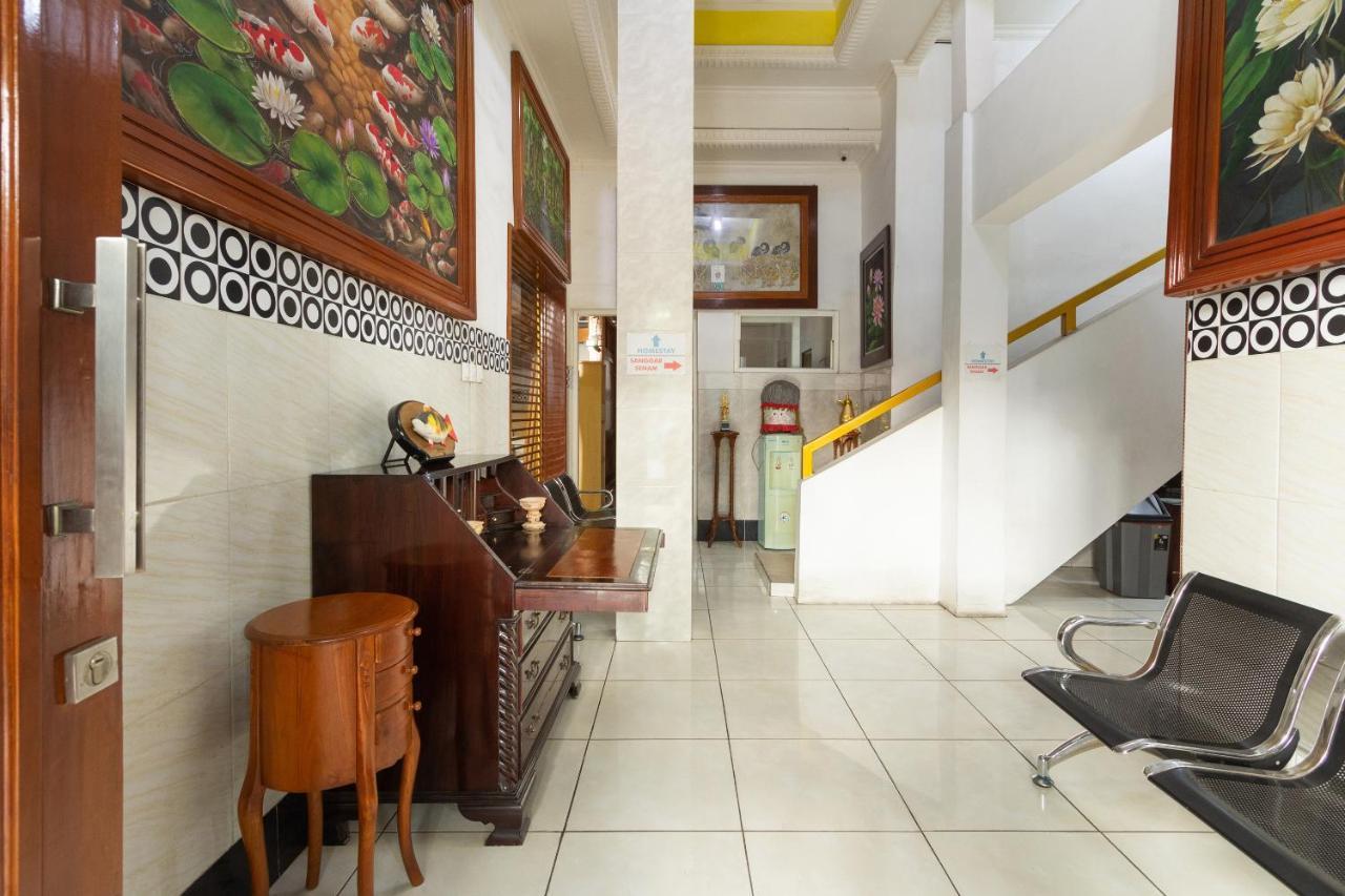Homestay Gayatri Sawojajar Near Univ Negeri Malang Kampus 2 Mitra Reddoorz Εξωτερικό φωτογραφία