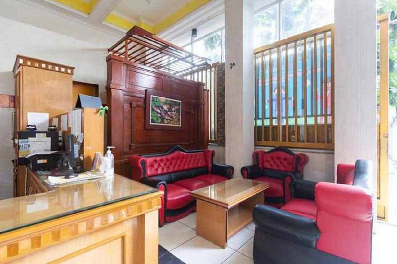Homestay Gayatri Sawojajar Near Univ Negeri Malang Kampus 2 Mitra Reddoorz Εξωτερικό φωτογραφία